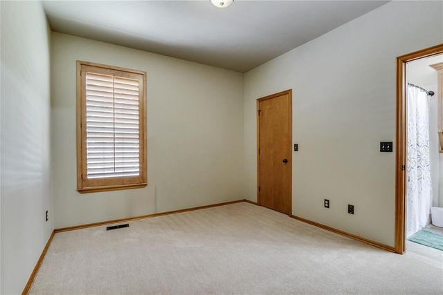 2301 Bay Hill Place, Edmond, OK 73034