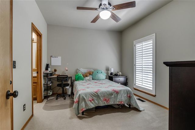 2301 Bay Hill Place, Edmond, OK 73034
