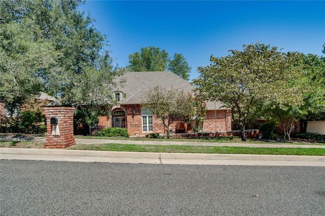 2301 Bay Hill Place, Edmond, OK 73034