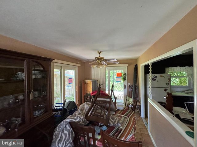 41 DORSET DR, Broomall, PA 19008