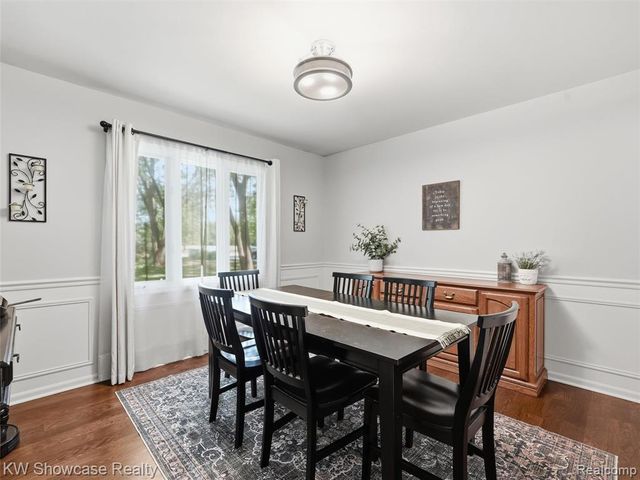 3360 Pleasant Valley Road, Brighton, MI 48114