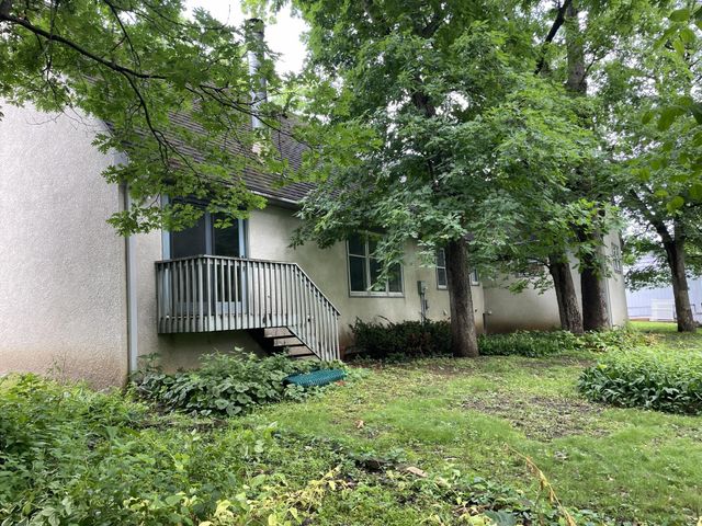 7017 Valley View Road, Edina, MN 55439