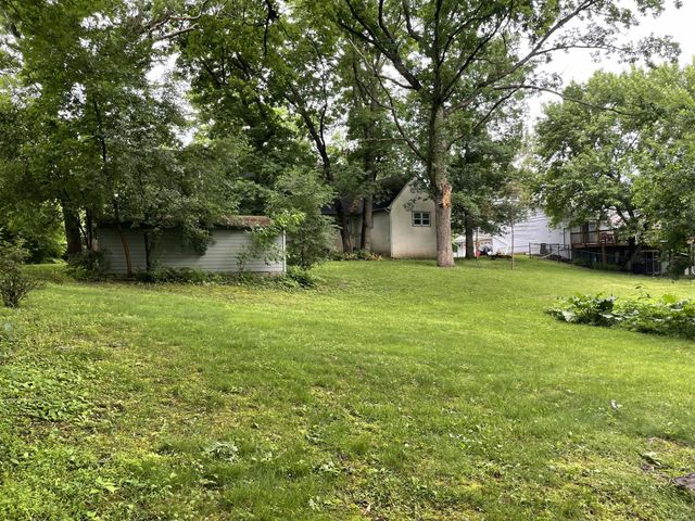 7017 Valley View Road, Edina, MN 55439