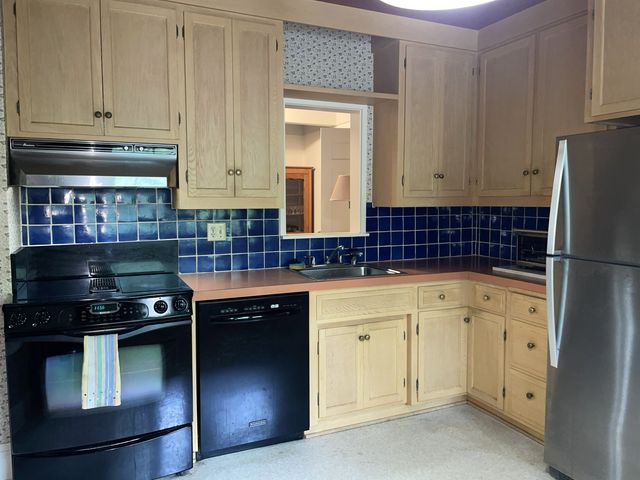 7017 Valley View Road, Edina, MN 55439