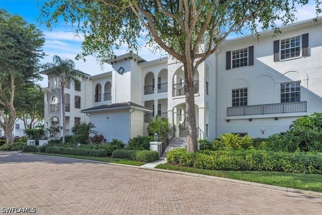 765 Bentwater CIR 203, Naples, FL 34108