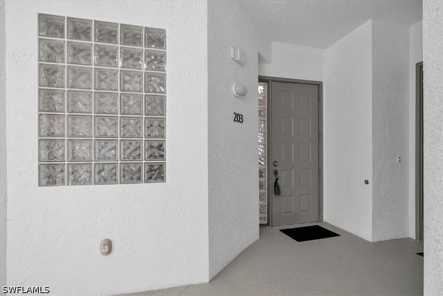 765 Bentwater CIR 203, Naples, FL 34108
