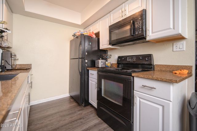 808 N 95th Drive A&B, Tolleson, AZ 85353