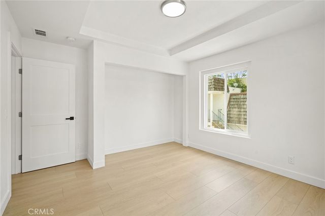 7010 Lennox Avenue, Van Nuys, CA 91405