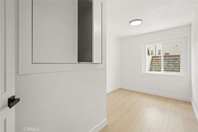 7010 Lennox Avenue, Van Nuys, CA 91405