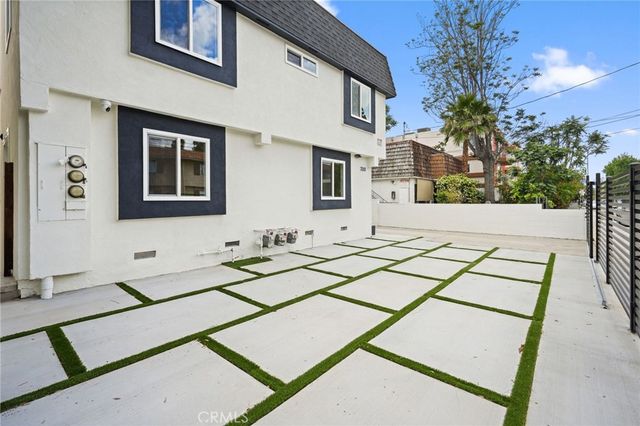 7010 Lennox Avenue, Van Nuys, CA 91405