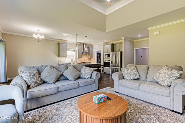 16021 Cumberland Lake Cir, Louisville, KY 40245