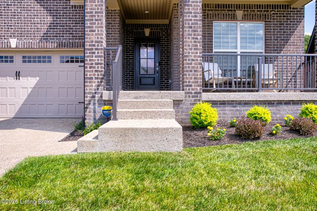 16021 Cumberland Lake Cir, Louisville, KY 40245