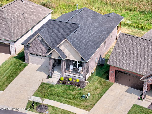 16021 Cumberland Lake Cir, Louisville, KY 40245