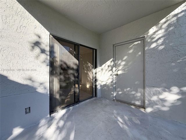 11205 W Atlantic Blvd 104, Coral Springs, FL 33071