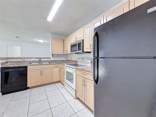 11205 W Atlantic Blvd 104, Coral Springs, FL 33071