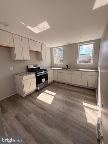 2714 THATCHER ST, Wilmington, DE 19802
