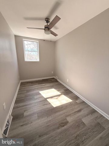2714 THATCHER ST, Wilmington, DE 19802