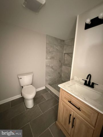 2714 THATCHER ST, Wilmington, DE 19802