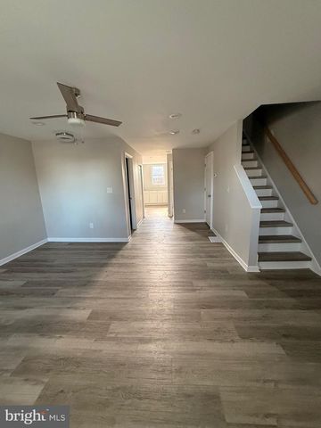2714 THATCHER ST, Wilmington, DE 19802