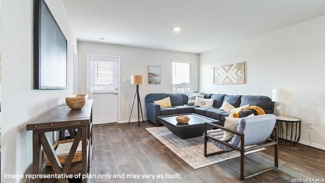 16059 Mahogany Way, Elmendorf, TX 78112