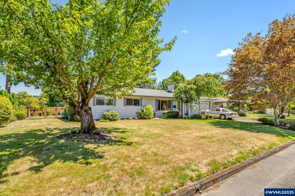 1400 Hadley Rd, Newberg, OR 97132