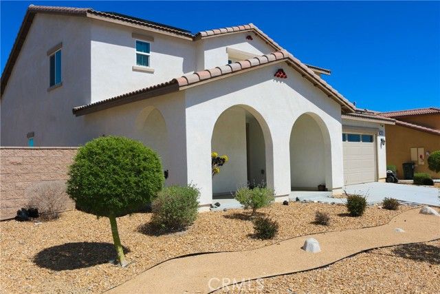 11822 Flushing, Victorville, CA 92392