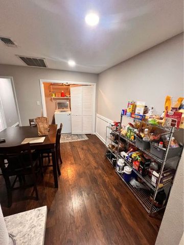 1928 Holleman Drive W, College Station, TX 77840