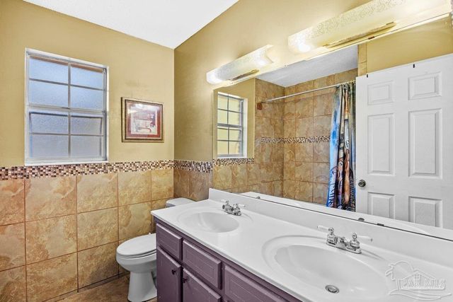 6002 Sarah Dr, Pensacola, FL 32503