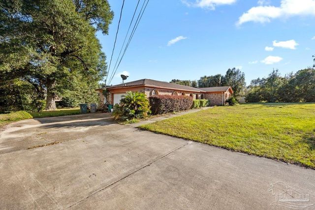 6002 Sarah Dr, Pensacola, FL 32503