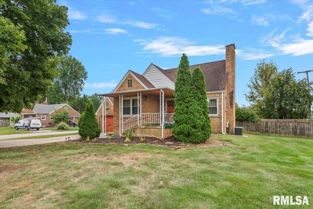 5 WESTWOOD Terrace, Springfield, IL 62702