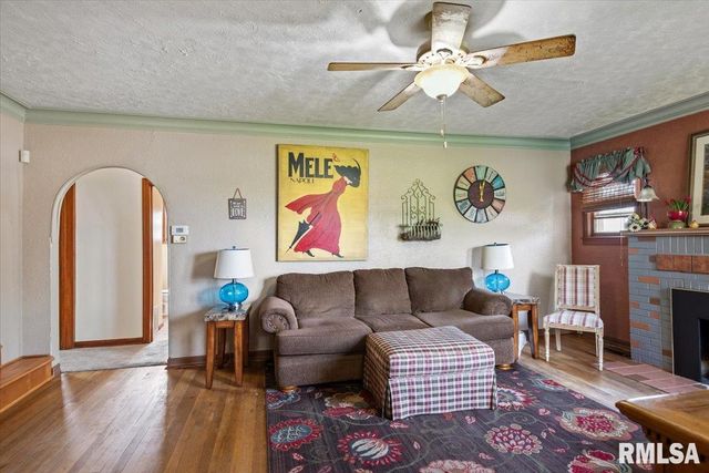5 WESTWOOD Terrace, Springfield, IL 62702