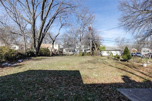 7202 Lydia Avenue, Kansas City, MO 64131