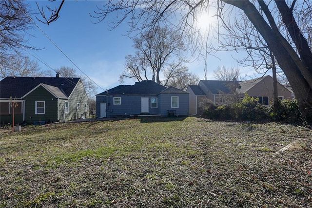 7202 Lydia Avenue, Kansas City, MO 64131