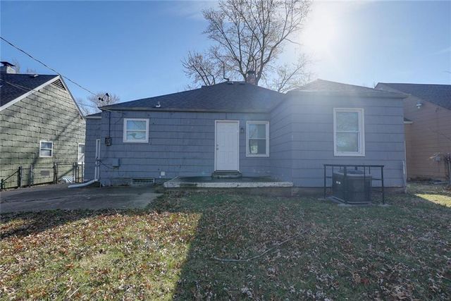 7202 Lydia Avenue, Kansas City, MO 64131