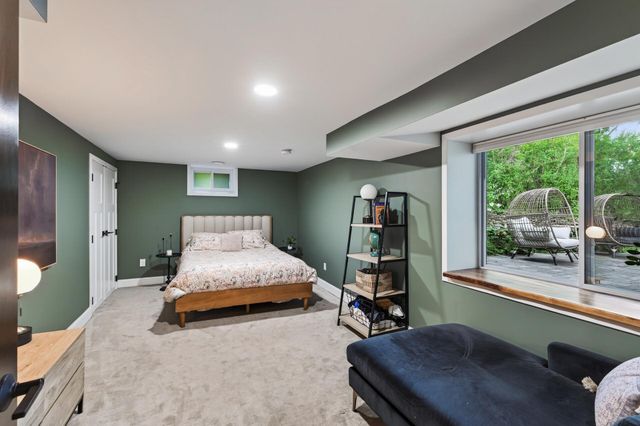 5221 Quebec Avenue N, New Hope, MN 55428