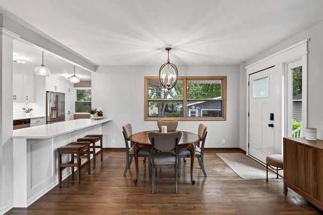 5221 Quebec Avenue N, New Hope, MN 55428