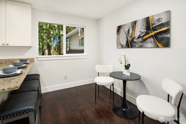 22706 NE 12th Place, Sammamish, WA 98074