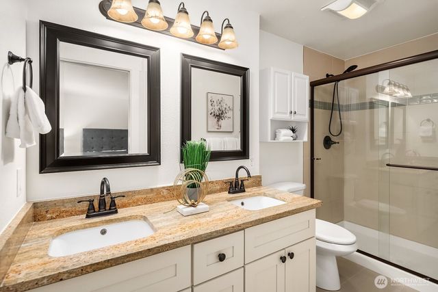 22706 NE 12th Place, Sammamish, WA 98074