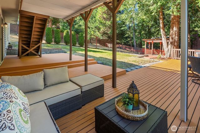 22706 NE 12th Place, Sammamish, WA 98074