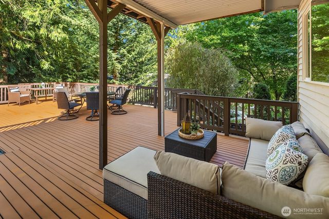 22706 NE 12th Place, Sammamish, WA 98074