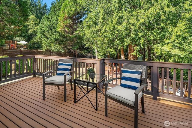 22706 NE 12th Place, Sammamish, WA 98074
