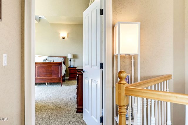 1076 NW Starlite Place, Grants Pass, OR 97526