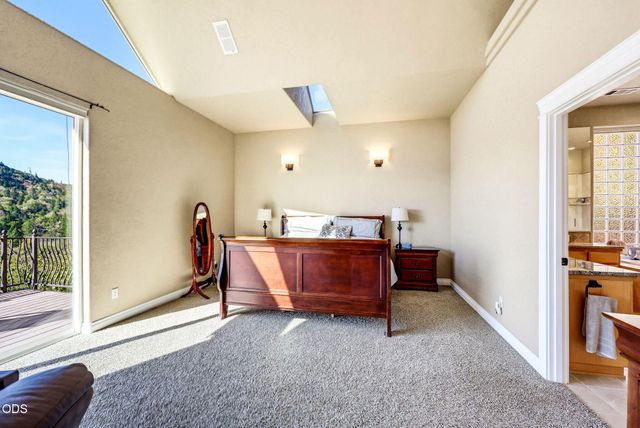 1076 NW Starlite Place, Grants Pass, OR 97526