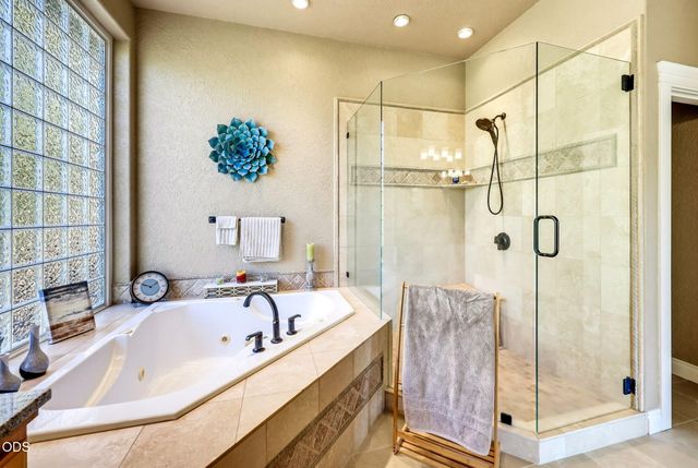1076 NW Starlite Place, Grants Pass, OR 97526
