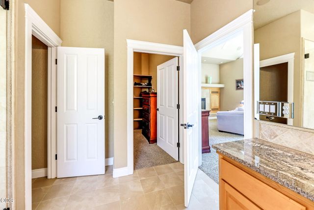 1076 NW Starlite Place, Grants Pass, OR 97526