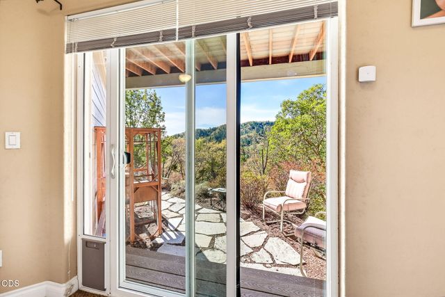 1076 NW Starlite Place, Grants Pass, OR 97526
