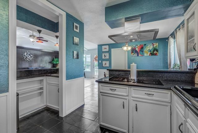 5230 Cripple Creek Court SE, Houston, TX 77017