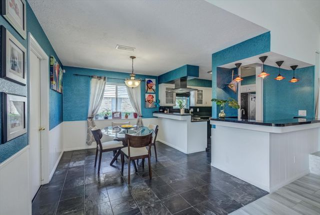 5230 Cripple Creek Court SE, Houston, TX 77017