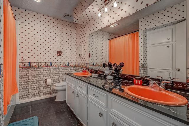 5230 Cripple Creek Court SE, Houston, TX 77017