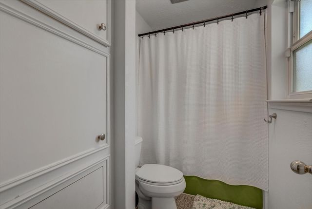 5230 Cripple Creek Court SE, Houston, TX 77017